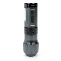 Ava Wireless Pen Machine Grise 38 mm Grip Machine à tatouer sans fil grise avec grip de 38 mm sur fond blanc