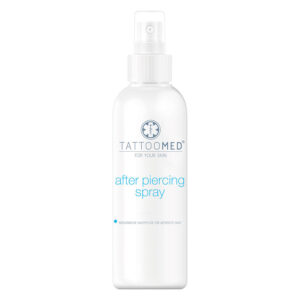 Spray blanc TattooMed® After Piercing 75ml sur fond blanc