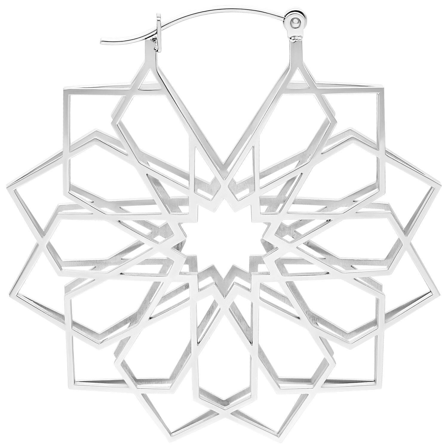 Créoles Kaleidoscope argentées en acier chirurgical Boucles d'oreilles argentées au design kaleidoscope en acier chirurgical sur fond blanc