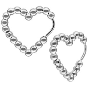 Deux créoles bulles en forme de cœur en argent sur fond blanc