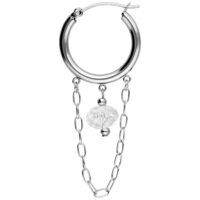 Edgy boucles d'oreilles blanches en acier chirurgical Boucle d'oreille argentée avec chaînes et pierre blanche sur fond blanc