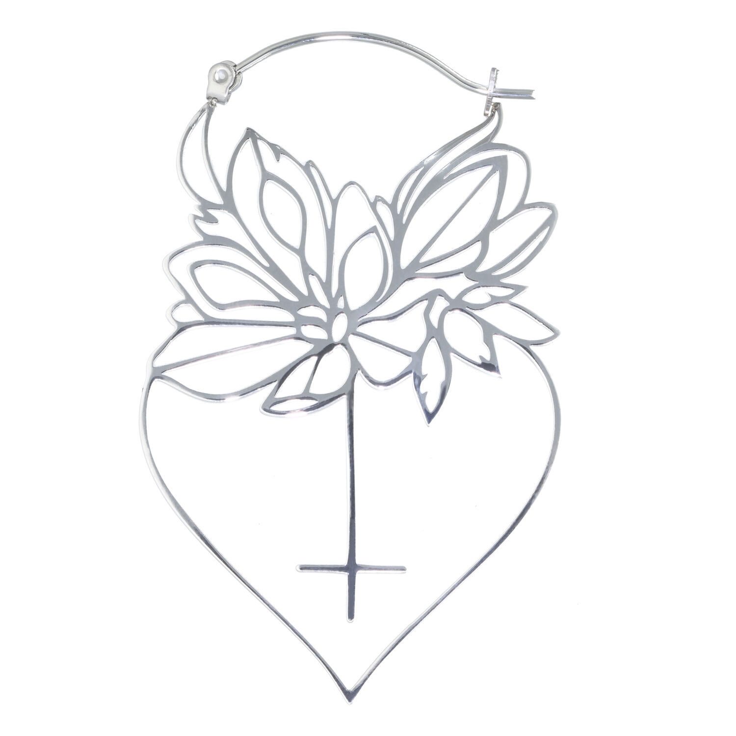 Boucles d'oreilles Dahlia en acier argenté Boucles d'oreilles en forme de fleur en acier chirurgical argenté sur fond blanc
