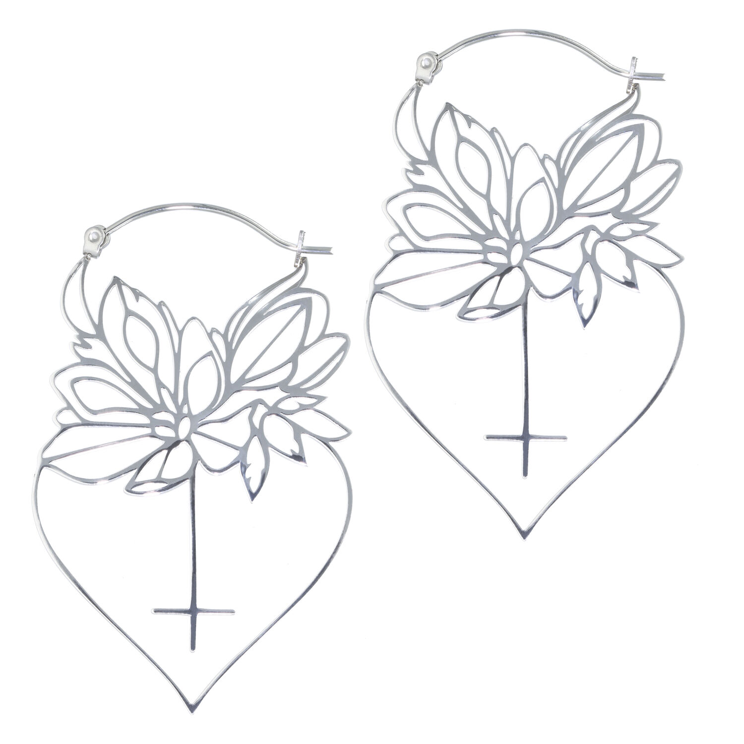 Dahlia Hoops en argent avec design floral Dahlia Hoops en argent avec motifs floraux sur fond blanc