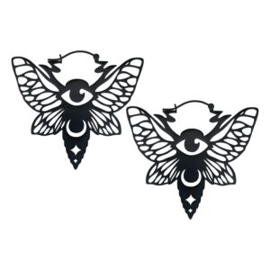 Boucles d'oreilles Moth Hoops noires avec design d'ailes et d'yeux sur fond blanc