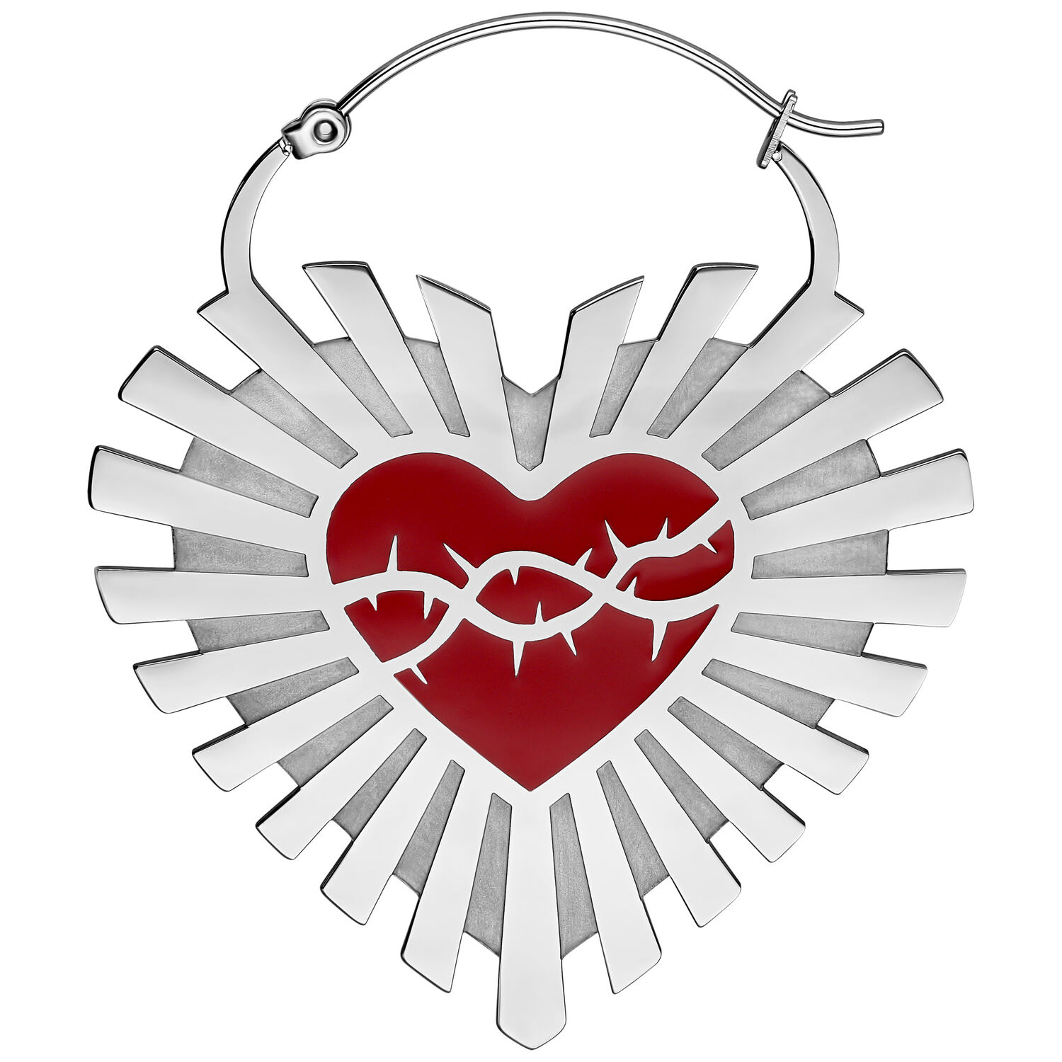 Boucle d'oreille Barbed Wire Sacred Heart en argent Boucle d'oreille en argent en forme de cœur avec un cœur rouge et une couronne d'épines sur fond blanc