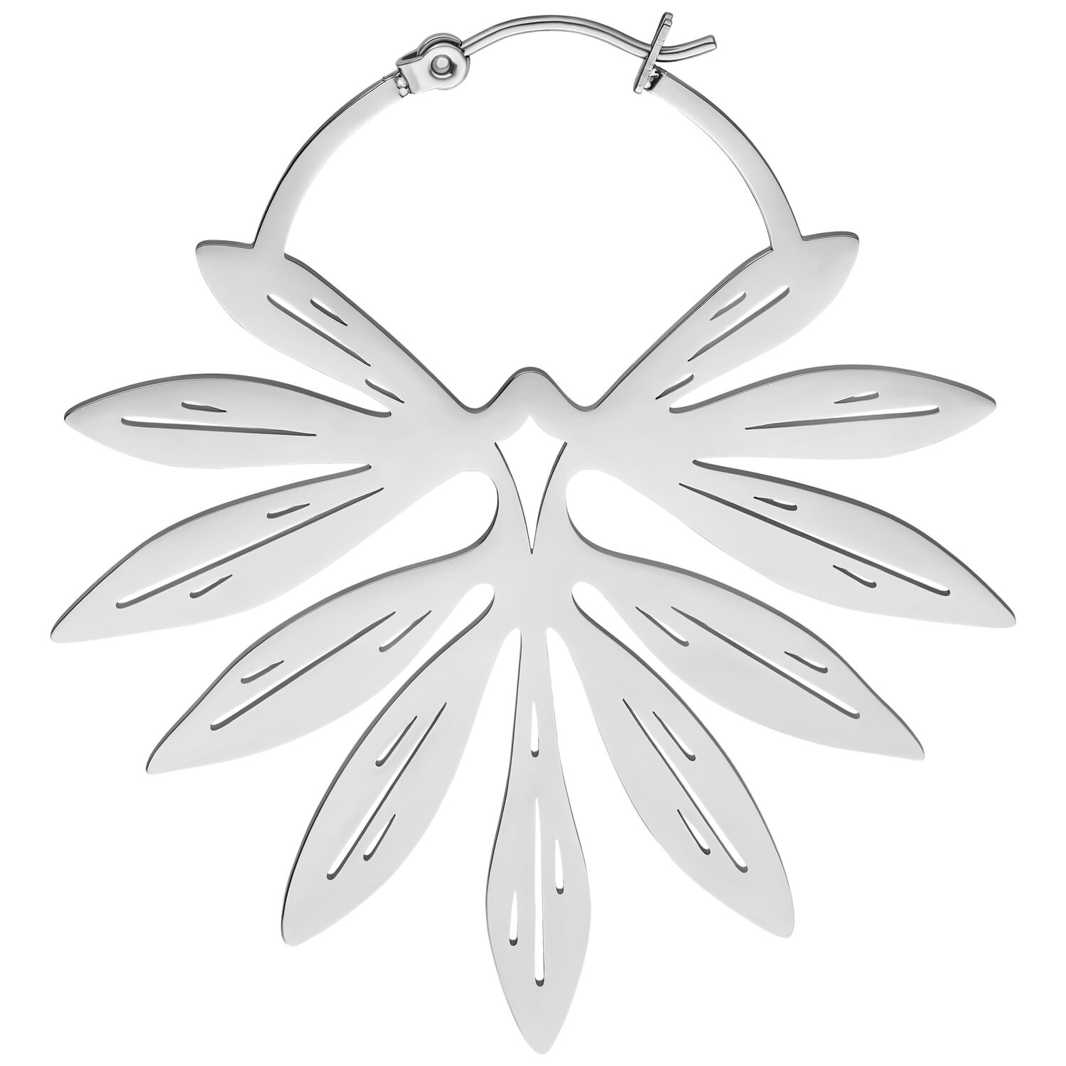 Boucles d'oreilles en bambou élégantes en acier chirurgical Boucles d'oreilles en bambou argentées en acier chirurgical avec fermoir à clip sur fond blanc
