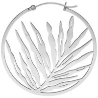 Noble Leaf Hoops en acier inoxydable, argent Boucles d'oreilles argentées en forme de feuille sur fond blanc
