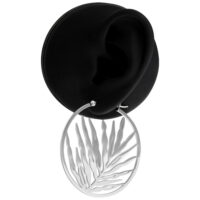 Noble Leaf Hoops en argent, acier chirurgical Boucles d'oreilles en argent avec design de feuille sur modèle d'oreille noire