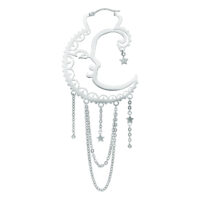 Oldschool Sun Moon Hoops en argent avec pendentifs étoile Boucles d'oreilles en argent en forme de lune avec pendentifs étoile sur fond blanc