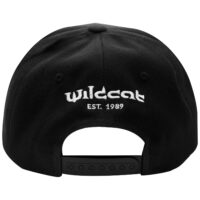 Wildcat Snapback Cap en noir Wildcat Snapback Cap noire avec logo blanc et fermeture réglable sur fond blanc