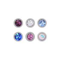 Embout de piercing Titan Highline avec cristaux Six embouts de piercing en titane avec des cristaux clairs, bleus, roses et multicolores sur fond blanc