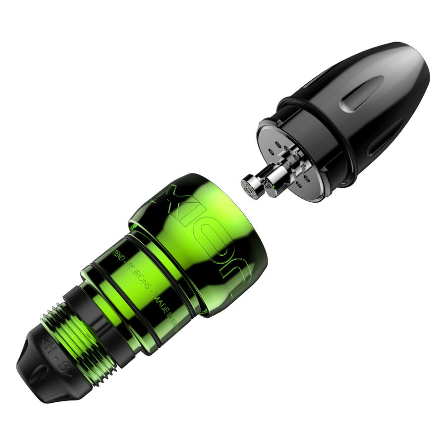 Xion Pen Kryptonite en vert clair Xion Pen Kryptonite vert clair avec pointe noire amovible sur fond blanc