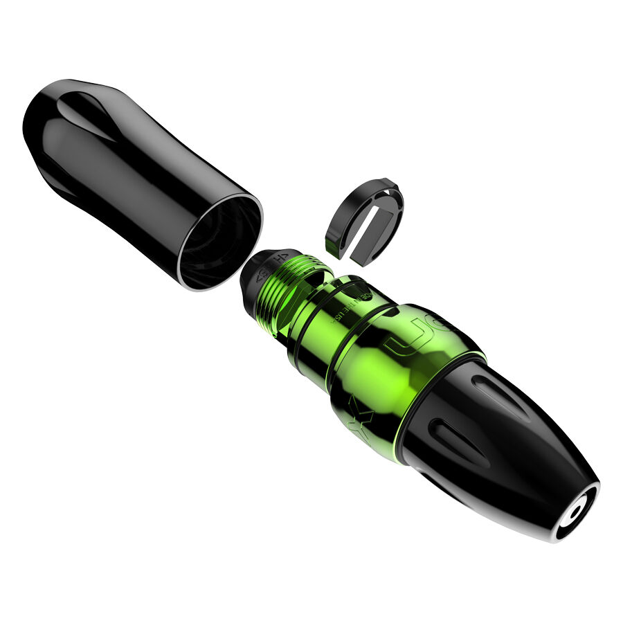 Xion Pen Kryptonite en vert clair Xion Pen Kryptonite vert clair avec boîtier noir amovible sur fond blanc