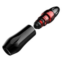 Xion Pen Rouge Noir Aluminium Machine à Tatouer Machine à tatouer Xion Pen noire et rouge en aluminium sur fond blanc