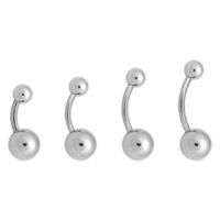 Set de piercings nombril bananabell en titane Quatre piercings nombril en titane argenté sur fond blanc