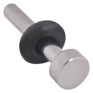 Piercing Keeper en titane argenté sur fond blanc avec détail noir