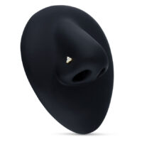 Clou de nez en or 18k avec cristaux Clou de nez en or avec trois cristaux clairs sur fond noir